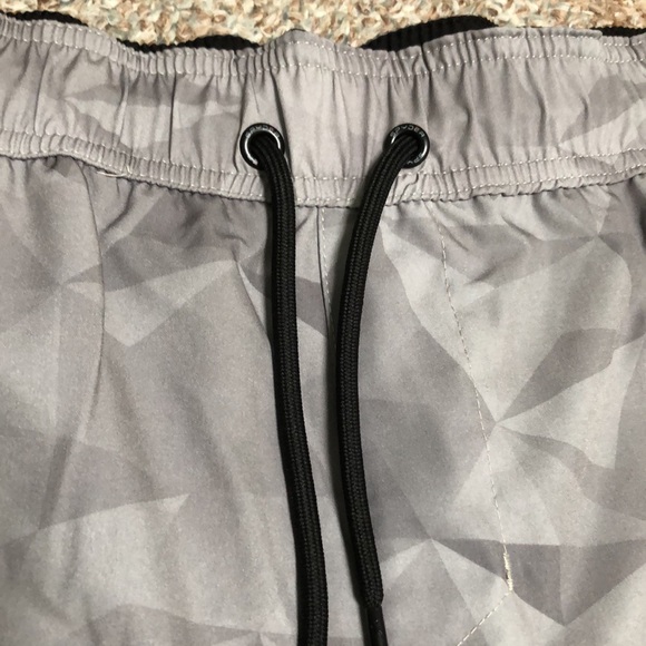 Spyder Mens Swim Trunk Shorts Gray Tristar size XXL - Picture 3 of 9
